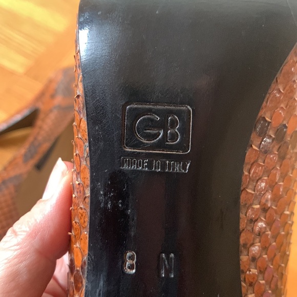 Geoffrey Beene snakeskin pumps - Picture 8 of 8
